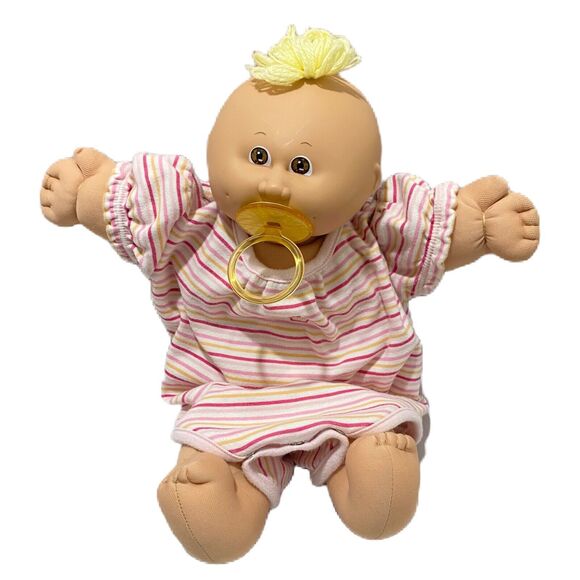 1982 Cabbage Patch Kids Baby Doll With One Piece And Soft Body 14 Inch X 11 Inch - Picture 1 of 8